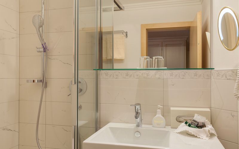 Zimmer Typ B im Hotel Fungashof in Naturns